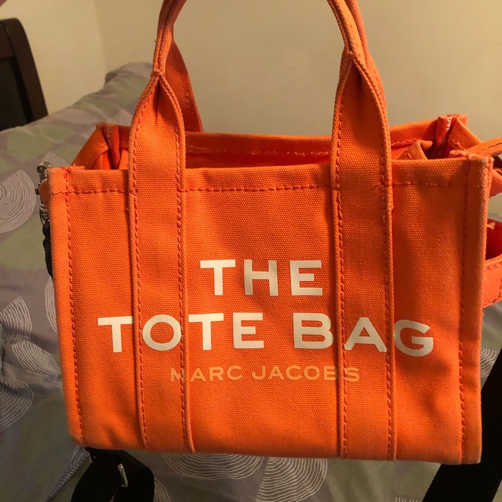 Authentic March Jacobs mini The Tote Bag